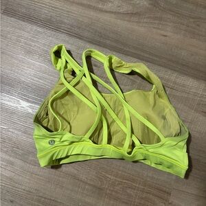 lululemon women’s sports bra highlighter yellow size 8